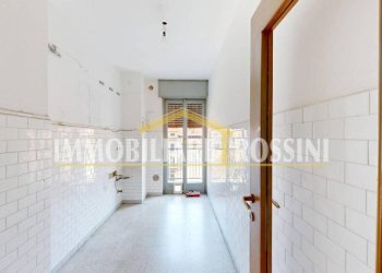 Cucina - Trilocale via Maria Virginia Staurenghi, 32, Varese - foto 10