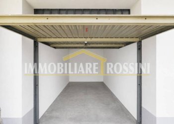 Box auto - Trilocale via Maria Virginia Staurenghi, 32, Varese - foto 23