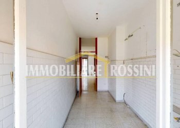 Cucina - Trilocale via Maria Virginia Staurenghi, 32, Varese - foto 34
