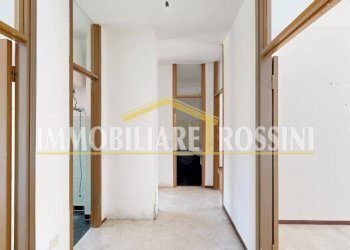 Disimpegno - Trilocale via Maria Virginia Staurenghi, 32, Varese - foto 37
