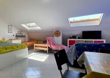 Interni - Quadrilocale via Vittorio Veneto, 38, Carasco - foto 1