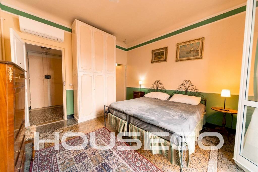 Camera da letto - Trilocale via della Maddalena, 32, Genova - foto 3