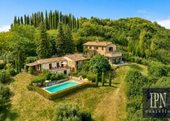 Piscina - Rustic via Roma, Montone - photo 1