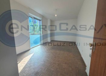Camera da letto - Appartamento Bologna (zona Mazzini) - foto 30