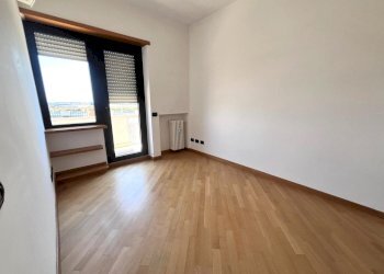 Four-room apartment Piazza Stefano Jacini, Roma - photo 8