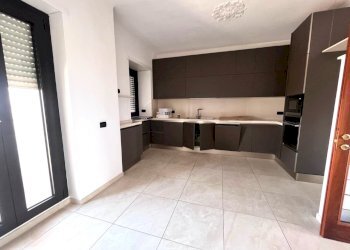 Four-room apartment Piazza Stefano Jacini, Roma - photo 12