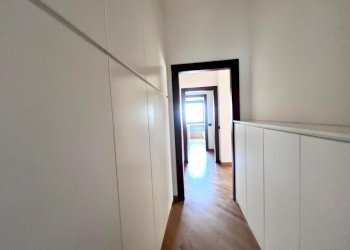 Four-room apartment Piazza Stefano Jacini, Roma - photo 13