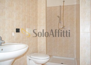 bagno con doccia - Trilocale Figino Serenza - foto 25