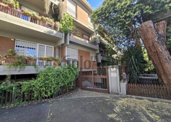 2 - Three-room apartment Via Montaione 12, Roma - photo 2