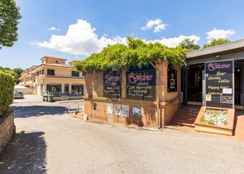 esterni - Tobacco shop Via Salaria, Roma - photo 7