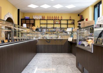 Interni - Tobacco shop Via Salaria, Roma - photo 30