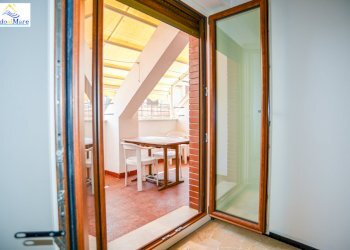 Giova-08 - Three-room apartment Via L. Cadorna 21, Vado Ligure - photo 8