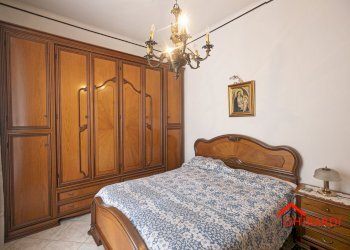 4.0 camera matrimoniale.jpg - Appartamento Via Antonio Canobbio 1, Genova (zona Sestri Ponente) - foto 14