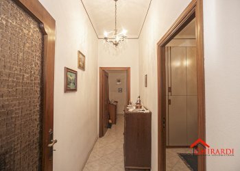 7.0 corridoio.jpg - Appartamento Via Antonio Canobbio 1, Genova (zona Sestri Ponente) - foto 25
