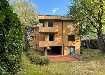 Contesto condominiale - Three-room apartment Como - photo 1