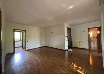 zona giorno - Three-room apartment Via Giovane Italia, Como - photo 6