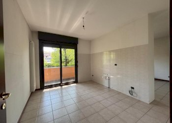 Cucina - Three-room apartment Via Giovane Italia, Como - photo 11