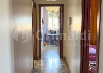 08.jpg - Apartment Via Achille Vaccarisi 106, Avola - photo 8