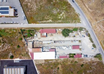 dji_fly_20260511_114202_242_1778492592260_photo_op - Shed VIA EDOARDO GARRONE 94, Melilli - photo 3