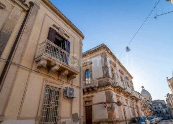 24.jpg - Independent house Via Genovesi 46, Noto - photo 24
