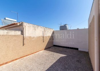 16.jpg - Independent house Via Peschiera 21, Avola - photo 16