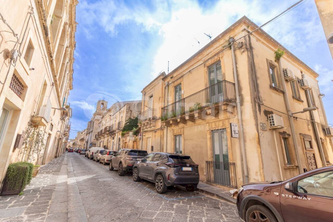 01.jpg - Independent house Via Ducezio 93, Noto - photo 1