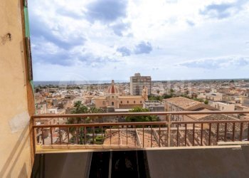 01.jpg - Apartment Piazza Umberto I 4, Avola - photo 2