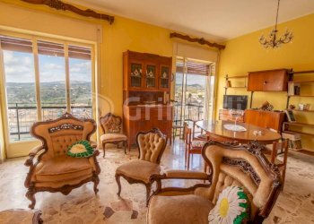 90_02.jpg - Apartment Via Vespucci 49, Noto - photo 2