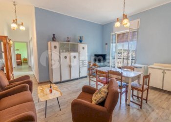 77_02.jpg - Four-room apartment Via Vespucci 49, Noto - photo 2