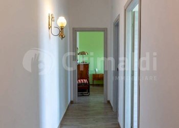 77_04.jpg - Four-room apartment Via Vespucci 49, Noto - photo 4