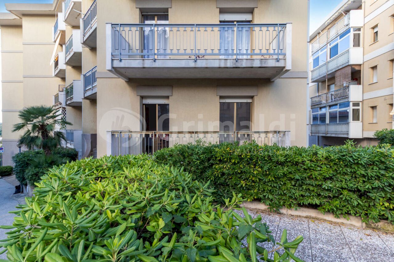 01.jpg - Four-room apartment Via Salvemini 66/C, Noto - photo 1