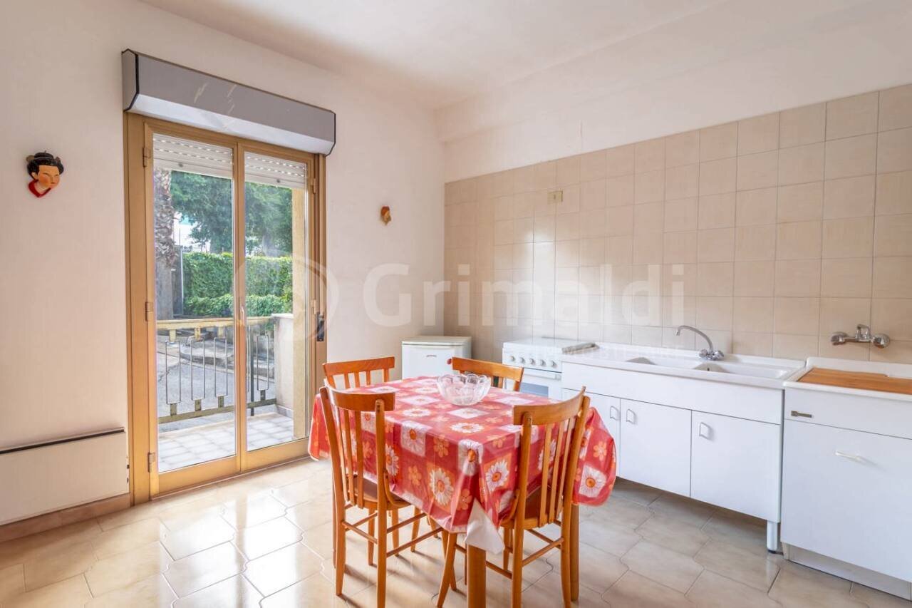 02.jpg - Four-room apartment Via Salvemini 66/C, Noto - photo 2