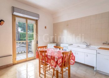 02.jpg - Four-room apartment Via Salvemini 66/C, Noto - photo 2