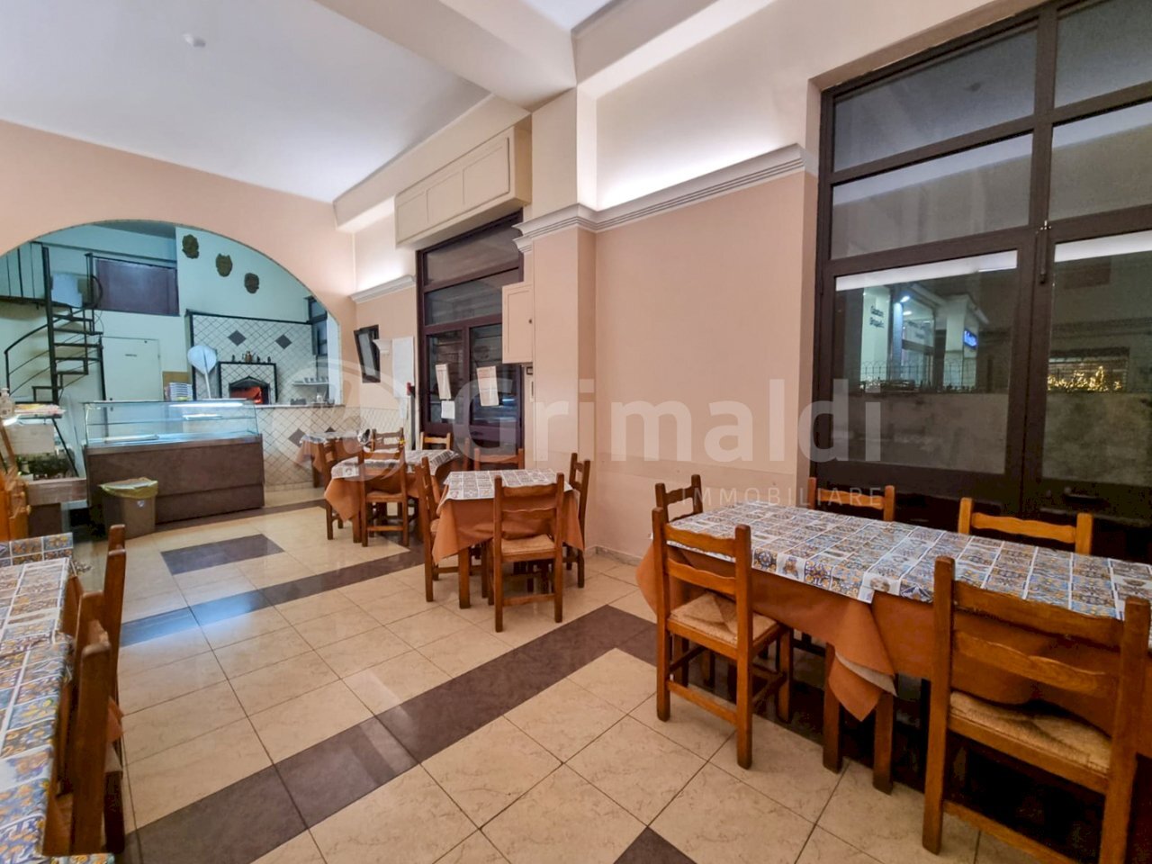 01.jpg - Locale Commerciale Viale Zecchino 117, Siracusa - foto 1