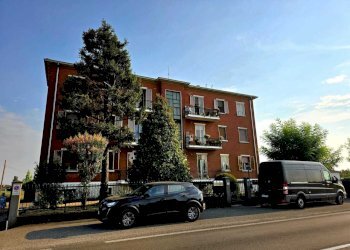 6 - Copia - Three-room apartment VIALE DELLE ESPOSIZIONI 83, Parma - photo 2