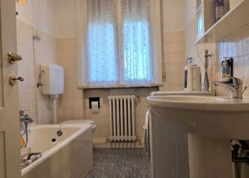 28 - Three-room apartment VIALE DELLE ESPOSIZIONI 83, Parma - photo 15