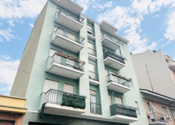 Three-room apartment Via Rueglio, Torino - photo 1