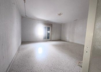 Three-room apartment Via Colapesce, Messina - photo 2