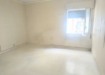 Three-room apartment Via Colapesce, Messina - photo 8