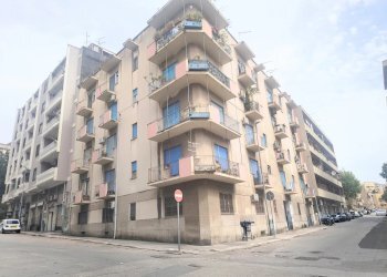 Three-room apartment Via Colapesce, Messina - photo 19