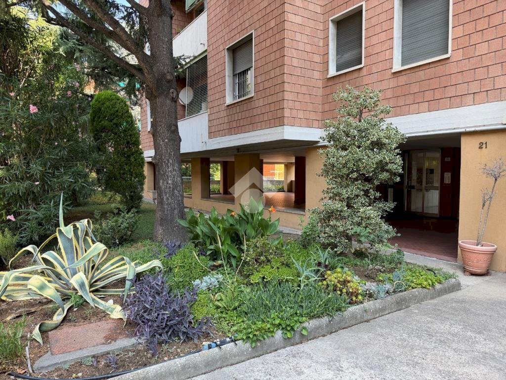 Trilocale Via Gustavo Modena, Bologna (zona San Donato) - foto 1