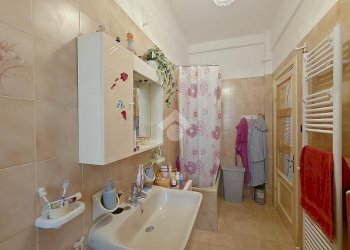Appartamento Via de Marchi G. F., Savona - foto 33