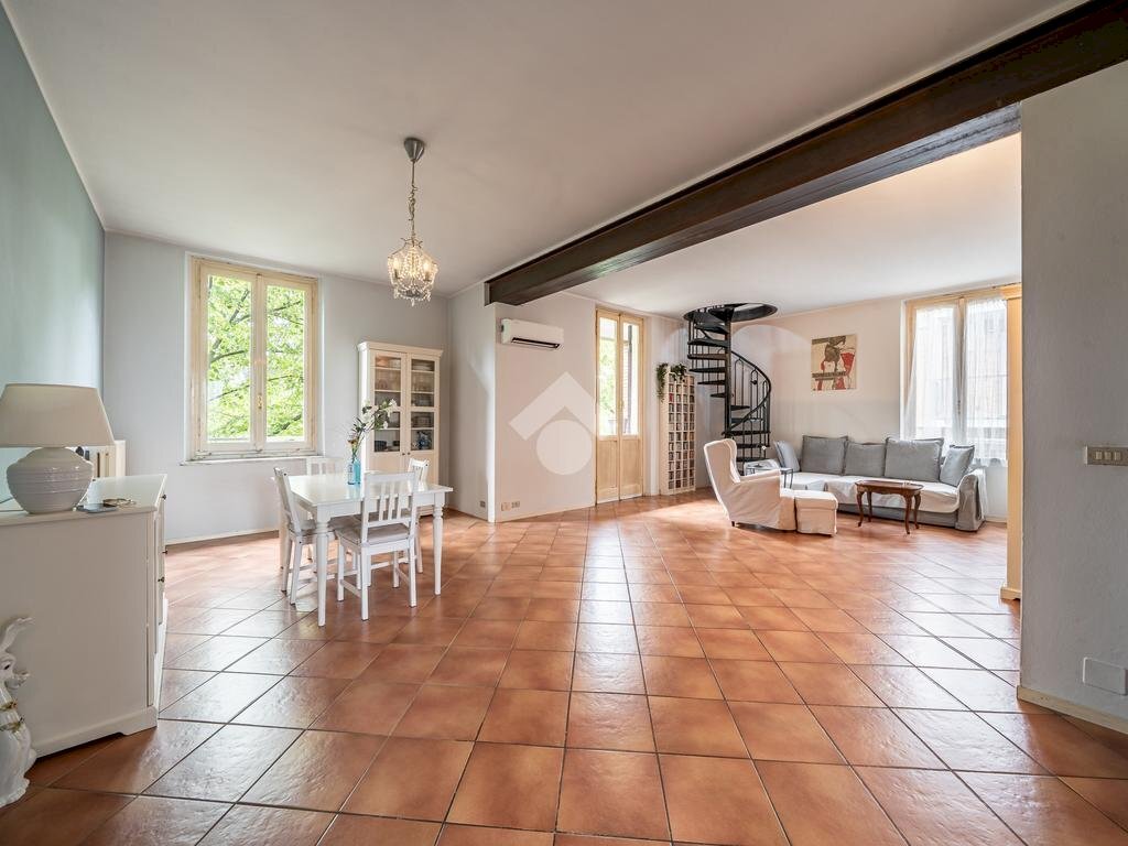 Three-room apartment Viale Rustici, Parma (neighborhood Cittadella) - photo 2