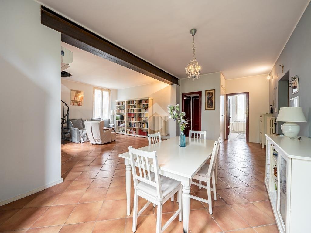 Three-room apartment Viale Rustici, Parma (neighborhood Cittadella) - photo 3