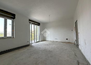 Three-room apartment Via Monte Grappa, Carugate - photo 4