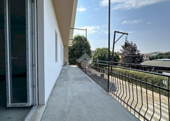 Three-room apartment Via Monte Grappa, Carugate - photo 8