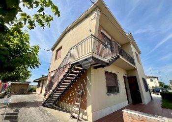 Three-family Villa Via Piangipane, Ravenna (neighborhood Borgo Fusara) - photo 29
