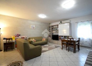 Three-room apartment Via Santa Maria, Cologno Monzese - photo 1