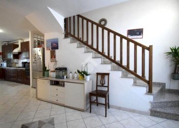 Three-room apartment Via Santa Maria, Cologno Monzese - photo 19