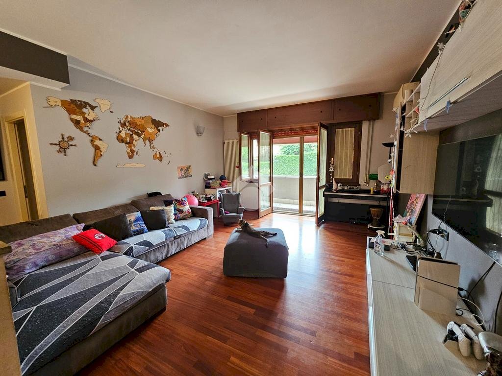 Three-room apartment via Cesare Pavese, Settimo Milanese - photo 1